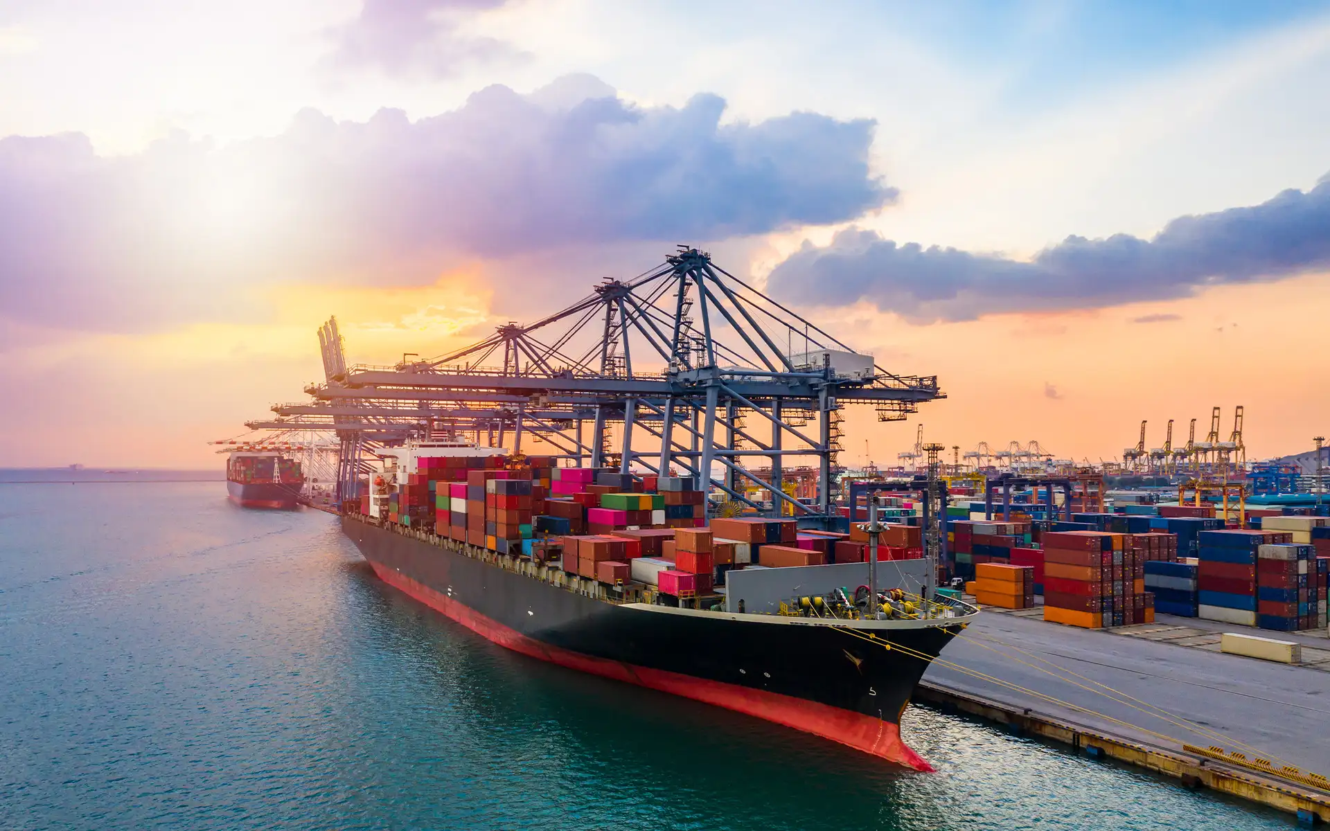 /files/Yuatsu-Container-ship-at-port-Singapore.webp